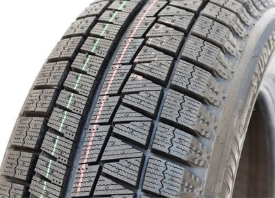 Bridgestone Blizzak Revo GZ Bridgestone Blizzak Revo GZ